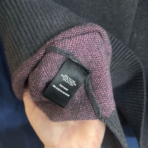 TORRID Breast Cancer Awareness Raglan‎ Hoodie Sweater Size 1 - Picture 8 of 8